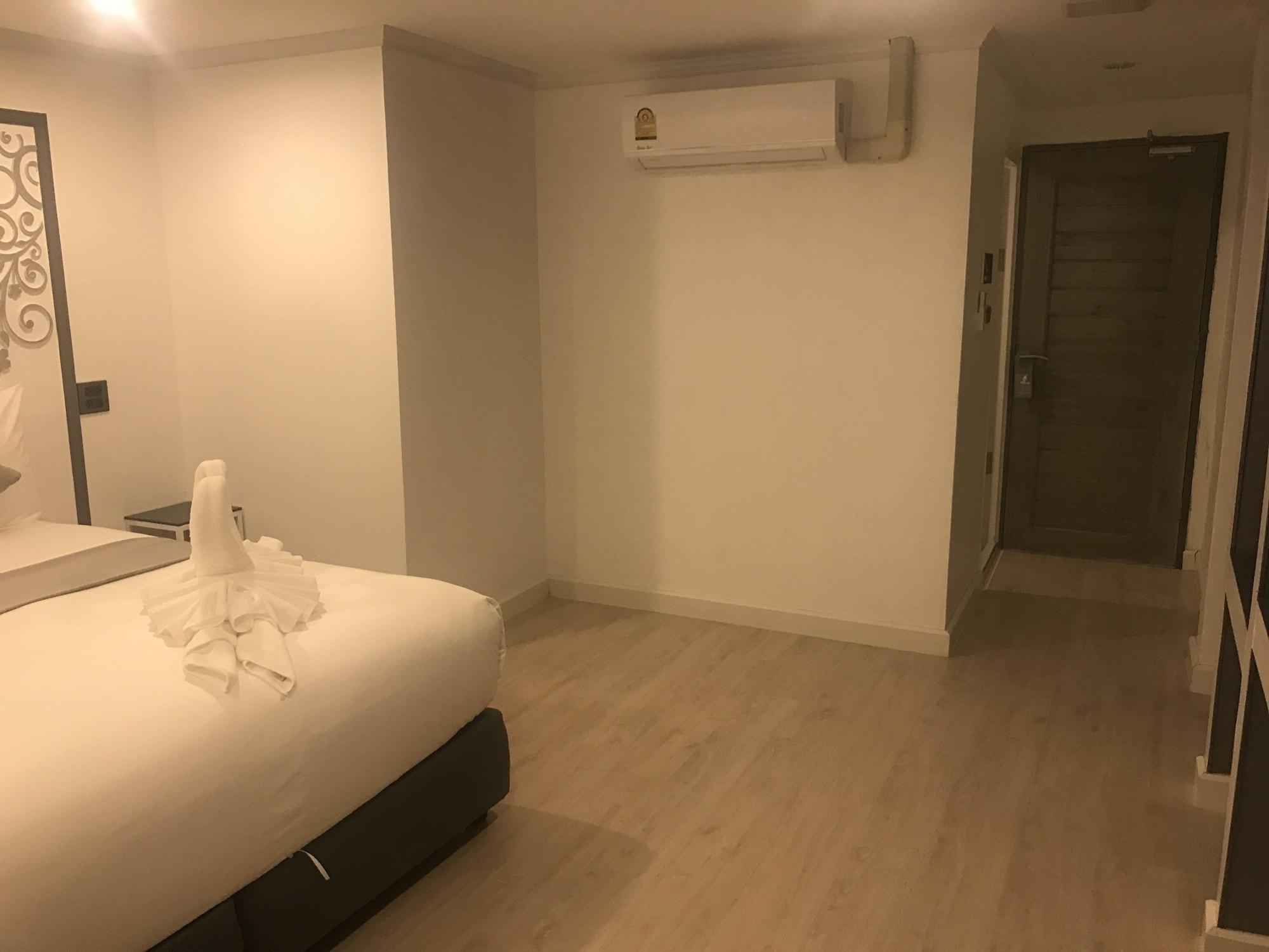 White House By 88 Hotel Phang Nga Luaran gambar