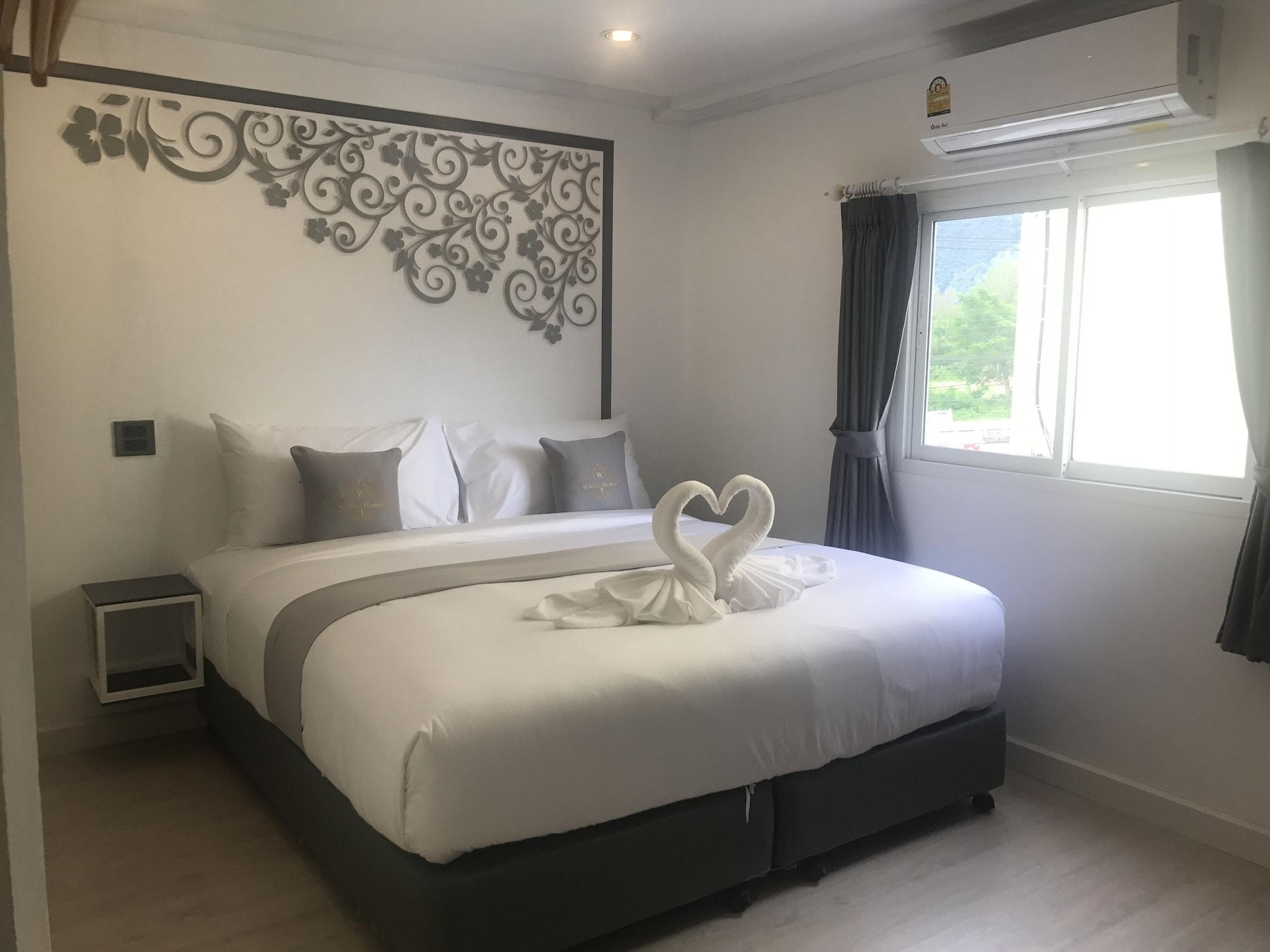 White House By 88 Hotel Phang Nga Luaran gambar
